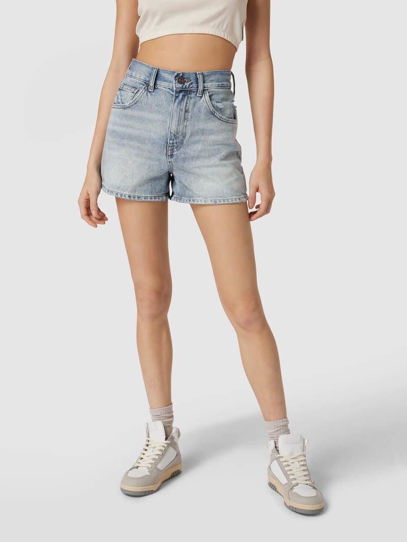 Jeansshorts mit Label-Patch in jeans