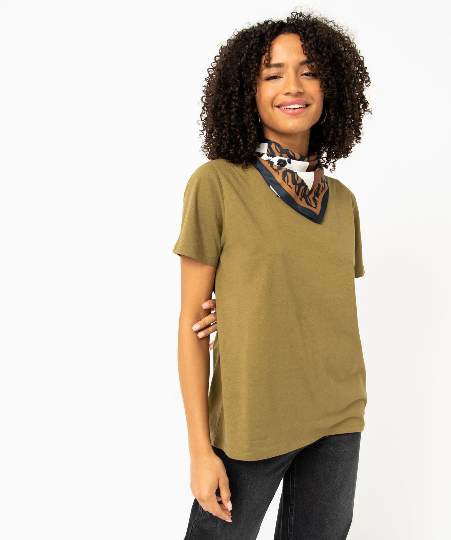 Tee-shirt femme à manches courtes et col rond kaki | GEMO