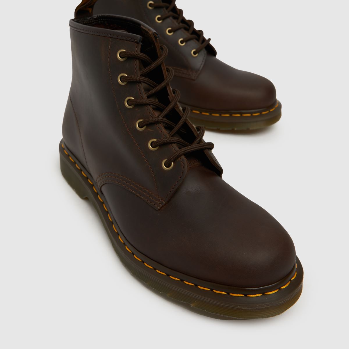 Dr. Martens 101 sötétbarna csizma