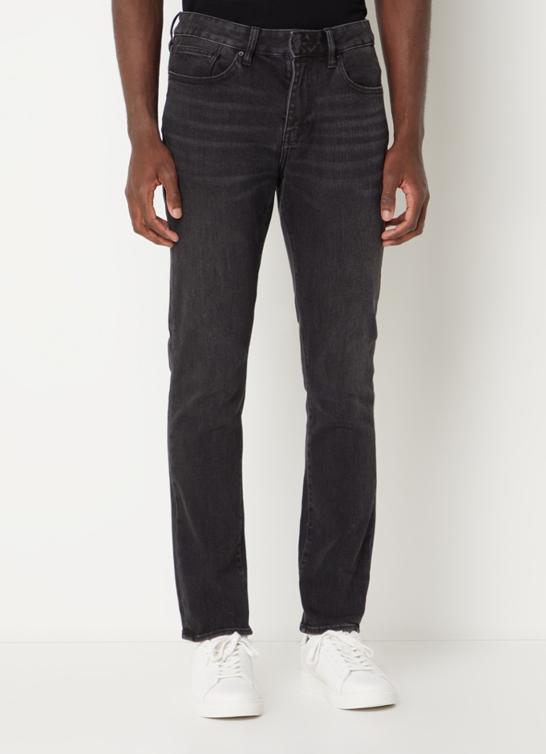Jeansy Armani Exchange o dopasowanym kroju z efektem sprania