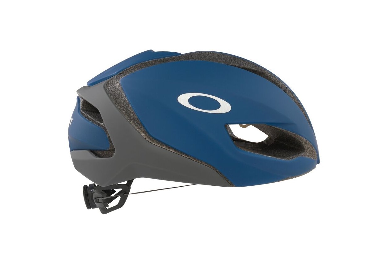 Oakley ARO5