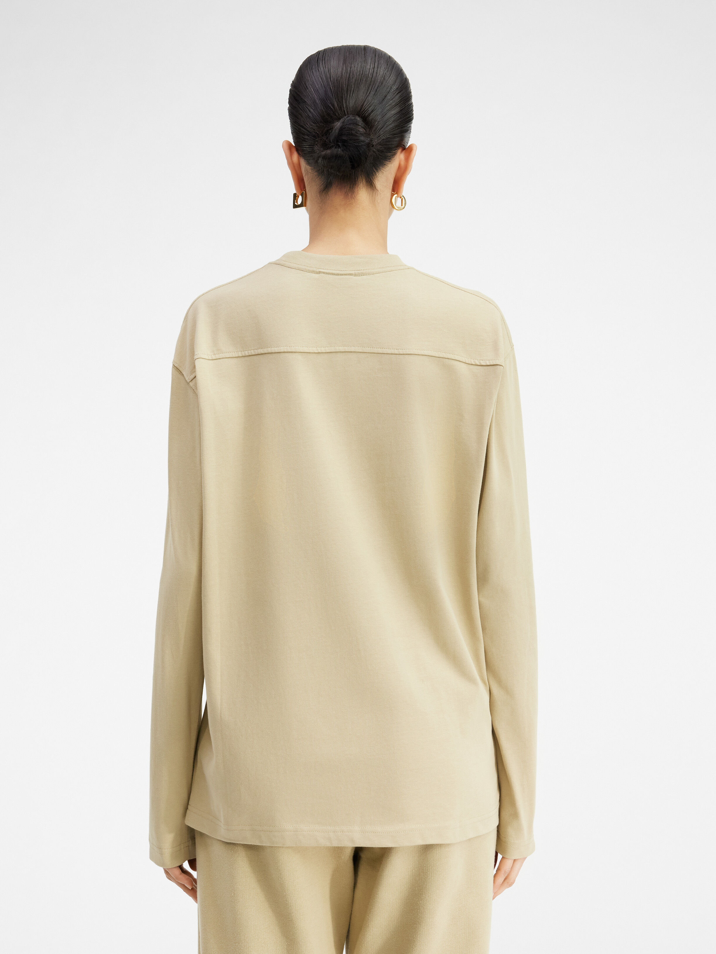 Le t-shirt manches longues