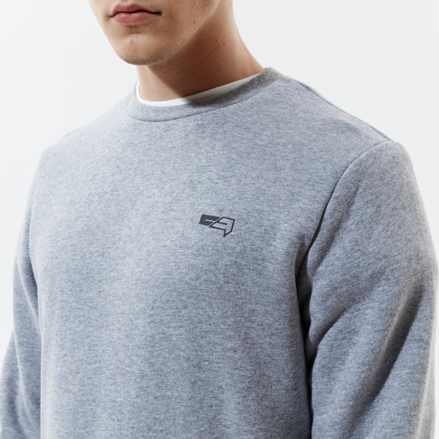 CONFRONT SWEATSHIRT SMALL LOGO CREW GREY Grau