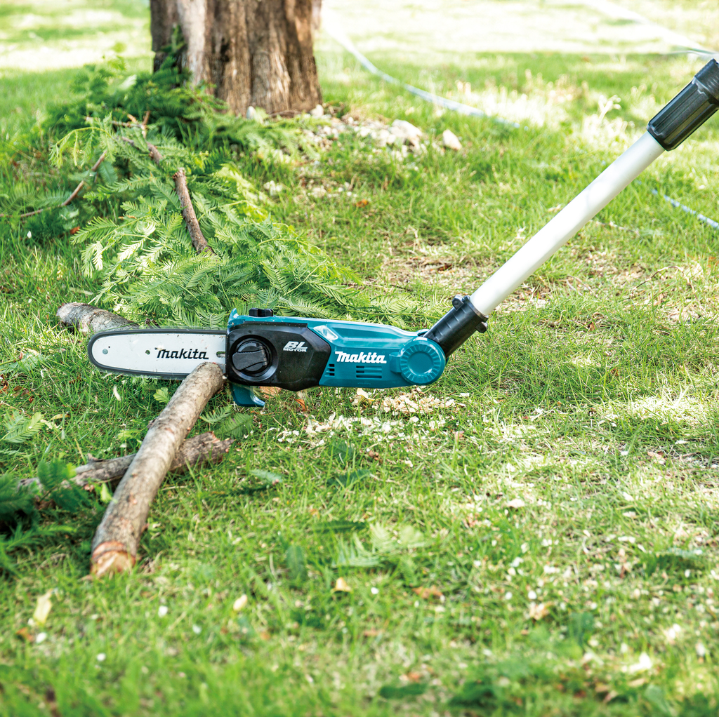 Makita DUA200Z Teleskop-Stangensäge 20 cm 18 V (ohne Akkus und Ladegerät)