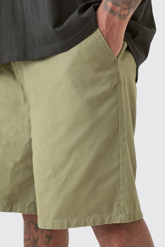 Plus lockere Khaki-Shorts