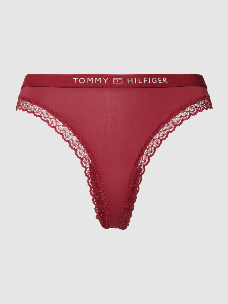 String mit Spitzenbesatz in bordeaux rot