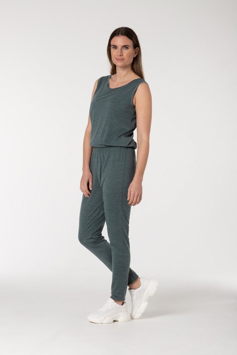 SUPER.NATURAL Jumpsuit Merino Overall W FEEL GOOD JUMPER pflegeleichter Merino-Materialmix