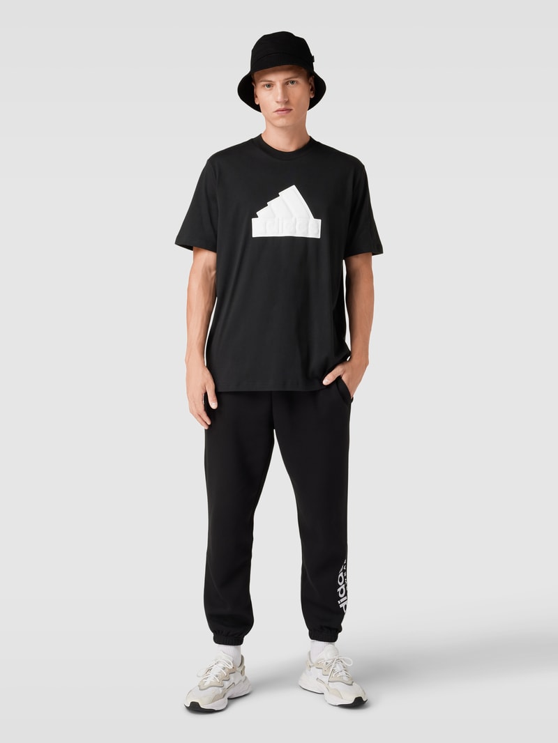 Oversized T-Shirt aus reiner Baumwolle in schwarz