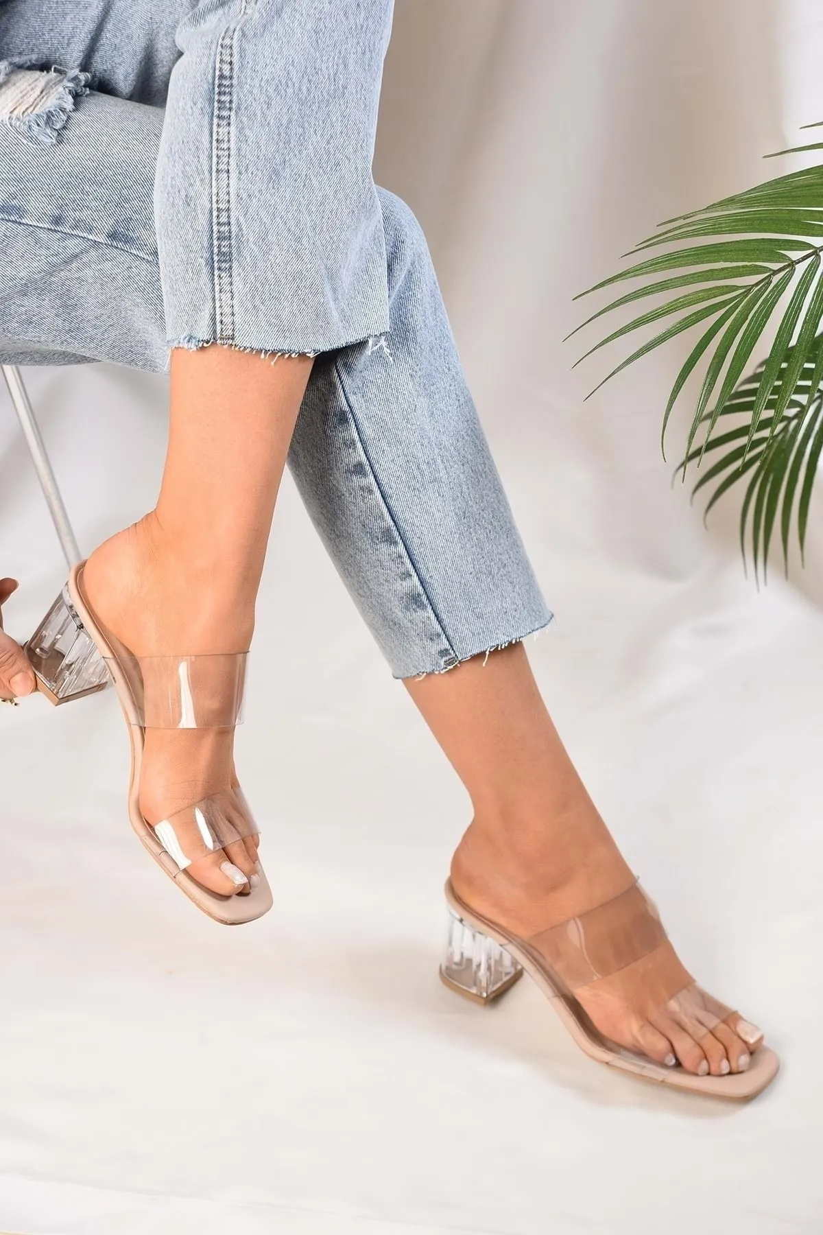 Shoeberry  Damen-Slipper „Juliette Skin“ mit transparentem Riemchen und Absatz