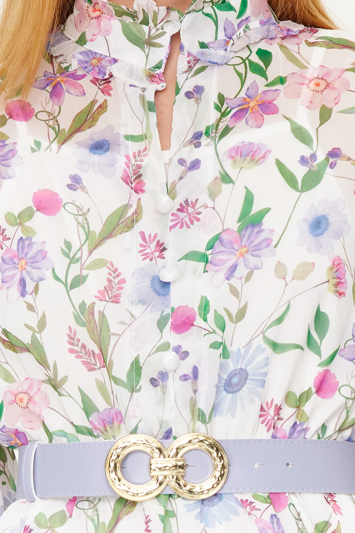 Trendyol Modest  Blaues, mit Gürtel gefüttertes, gewebtes Kleid aus Chiffon mit Blumenmuster TCTSS24EB00024