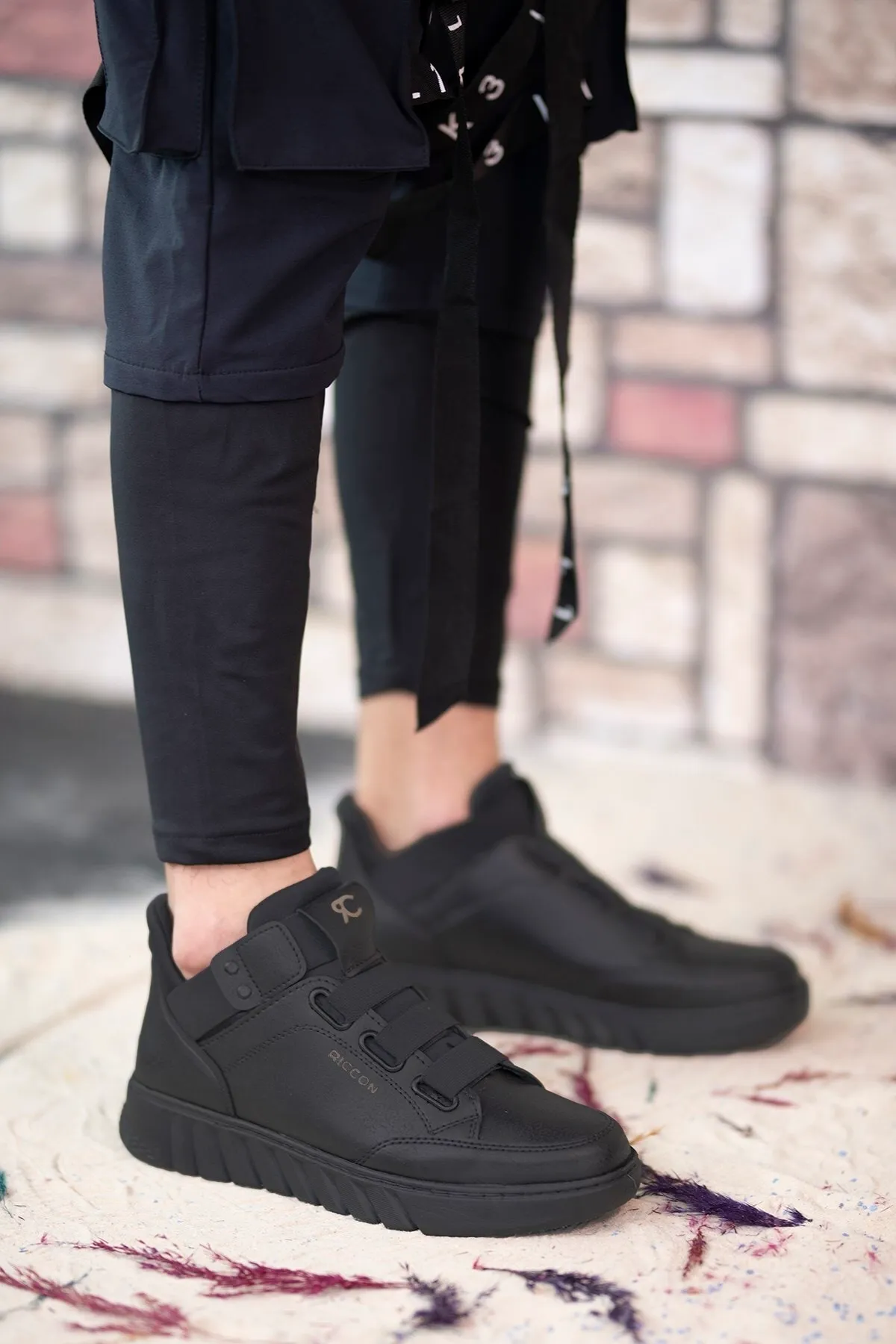 Riccon  Schwarze schwarze Unisex-Sneaker-Stiefel 0012383