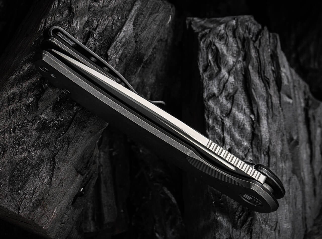 Beacon Titanium Black