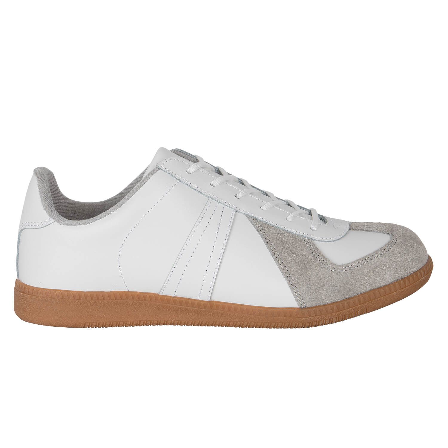BW Sportschuhe Halle