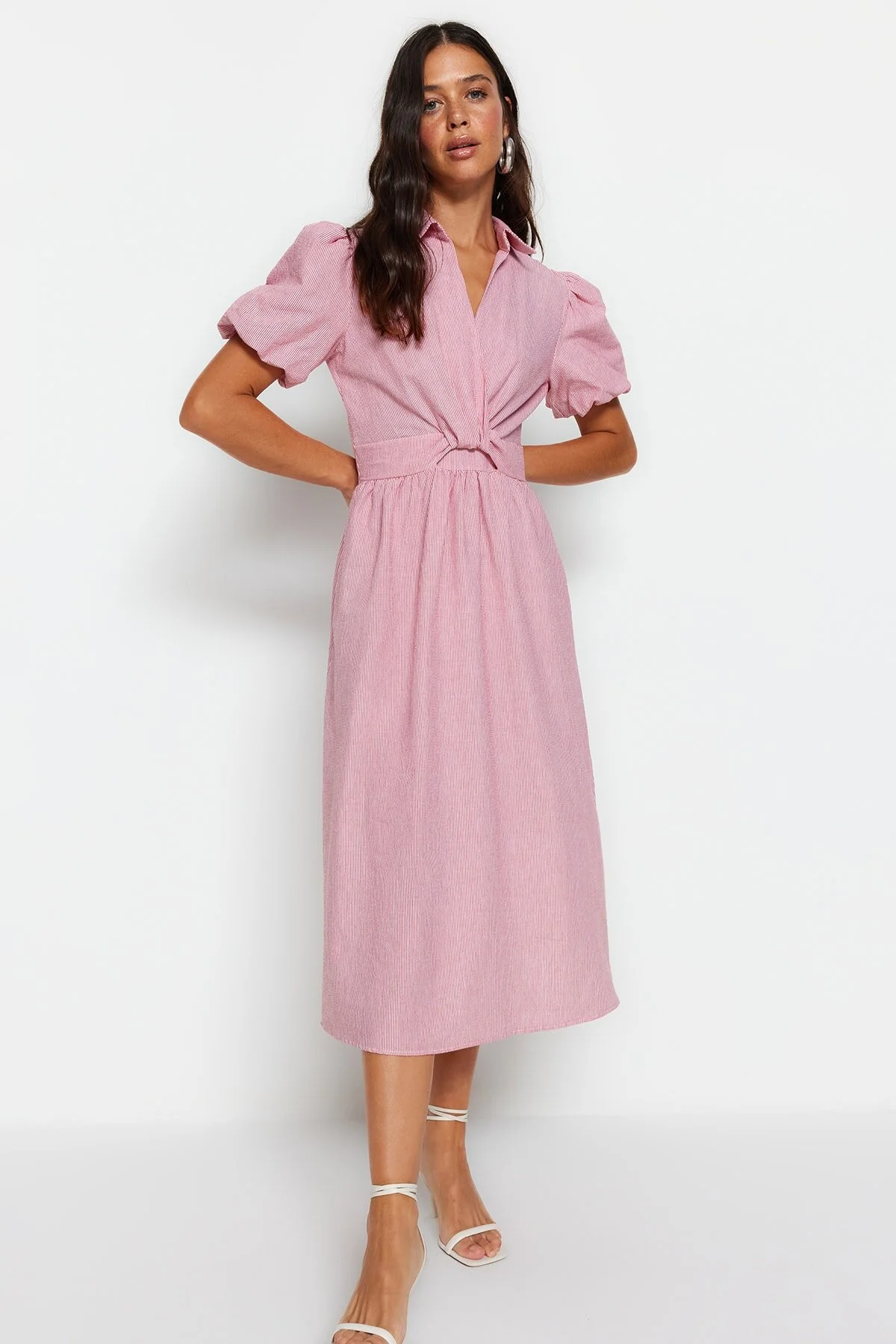 Trendyol Collection  Rosa gestreiftes gewebtes Kleid TWOSS23EL02233