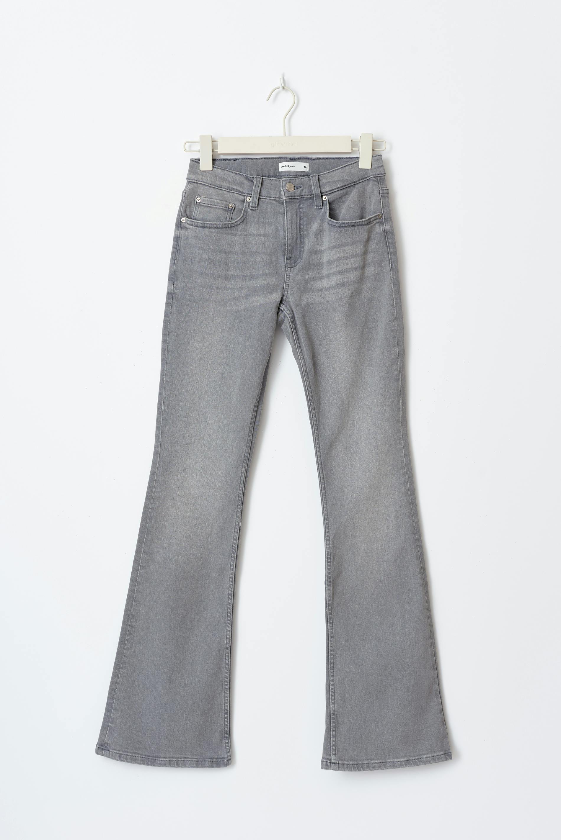 Low waist bootcut jeans