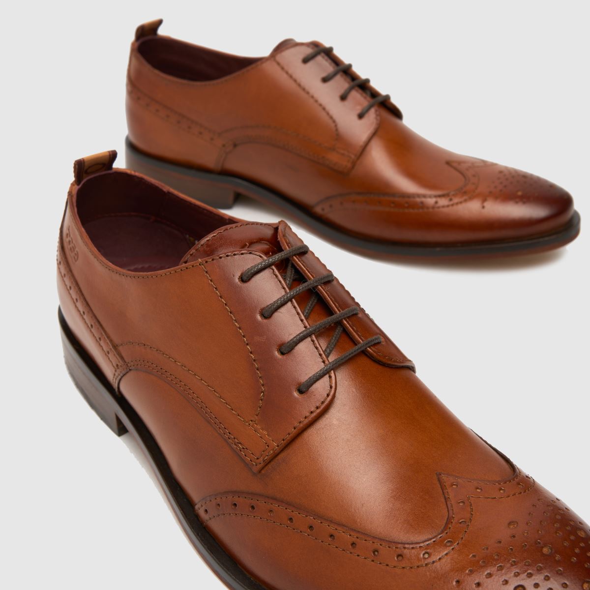 Base London – Branson – Bruna brogueskor