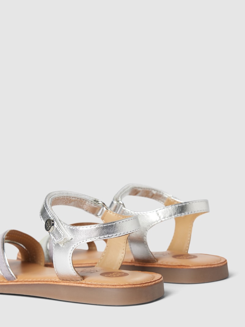 Zehentrenner mit Label-Details Modell 'ANGEJA' in silber