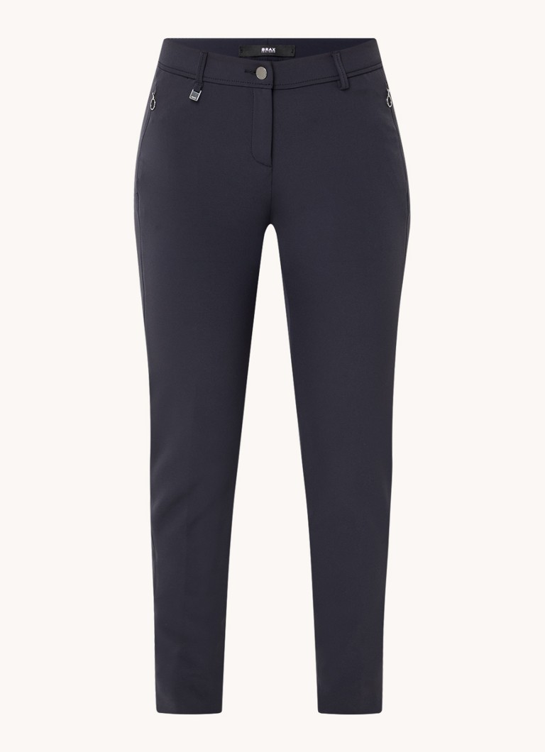 Pantaloni chino BRAX marroni a vita media, vestibilità slim ed elasticizzata.