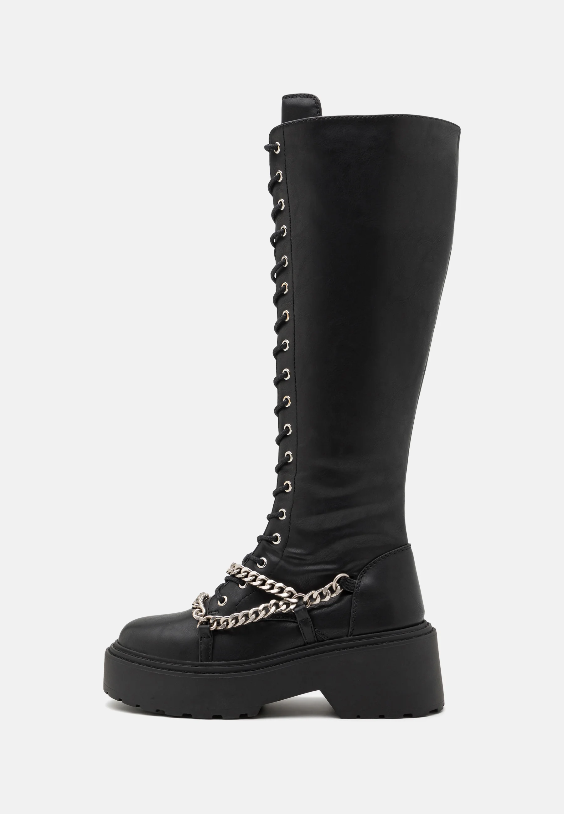 Botas de plataforma pares e impares