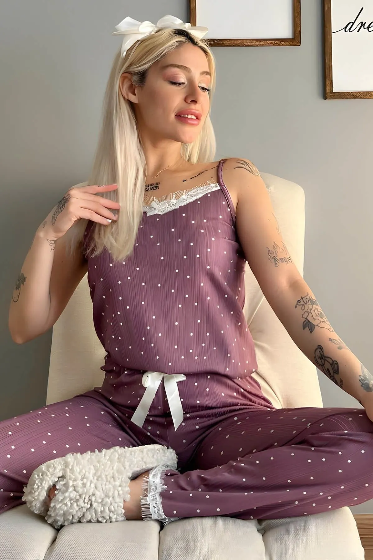 Pijamaevi  Lila Polka Dot Daisy Lace Rope Strap Gestricktes Damen-Pyjama-Set