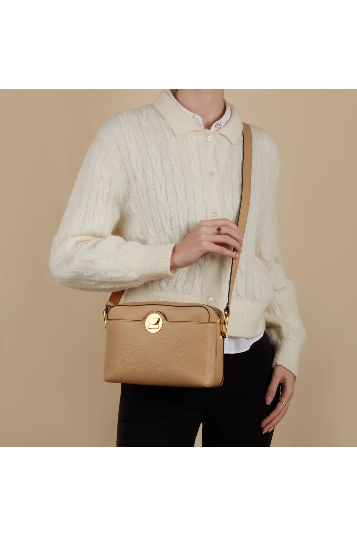 Coccinelle  Liya Damen Umhängetasche Beige E1md0150101452