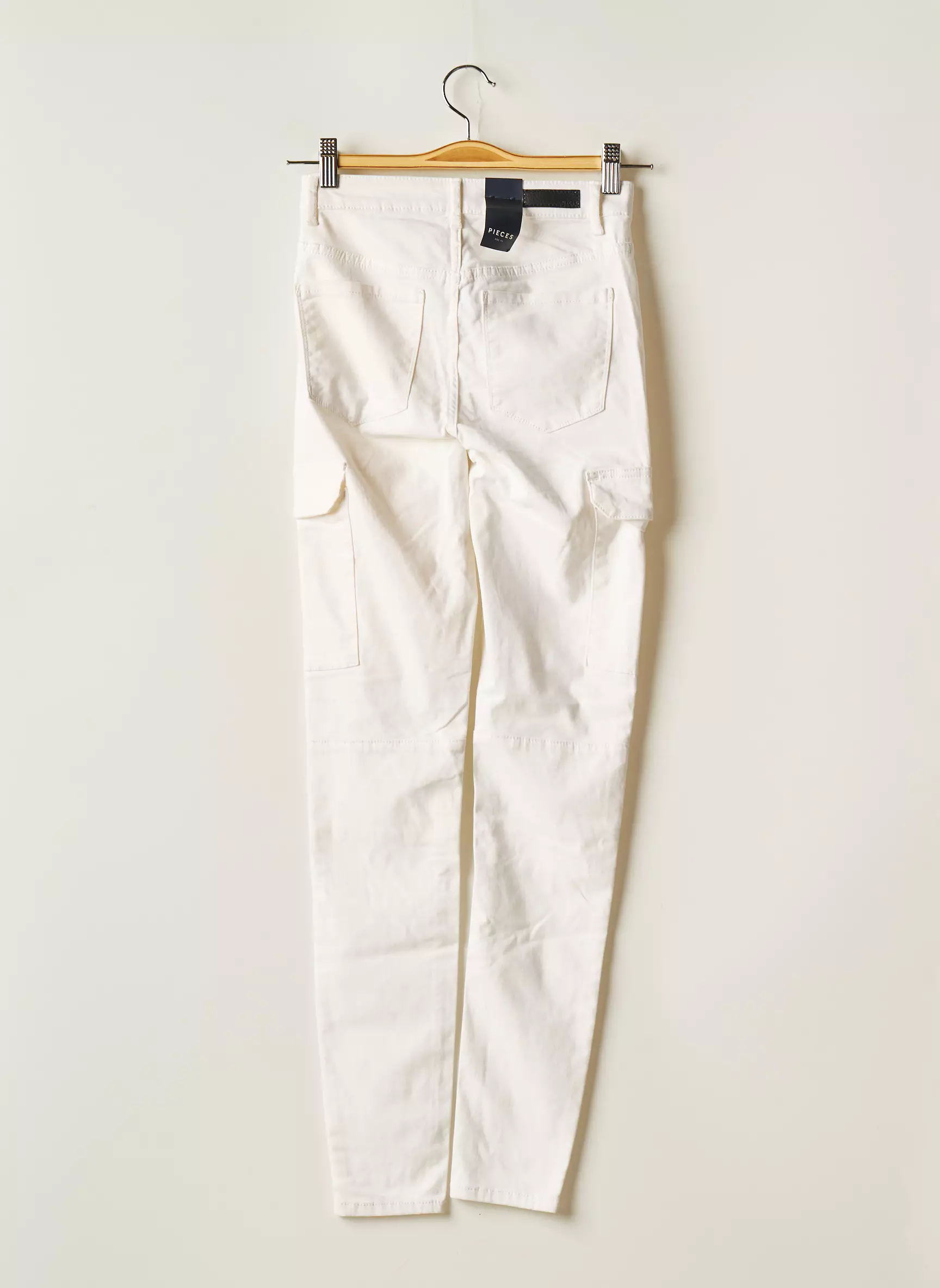 Pieces Pantalons Slim Femme couleur blanc