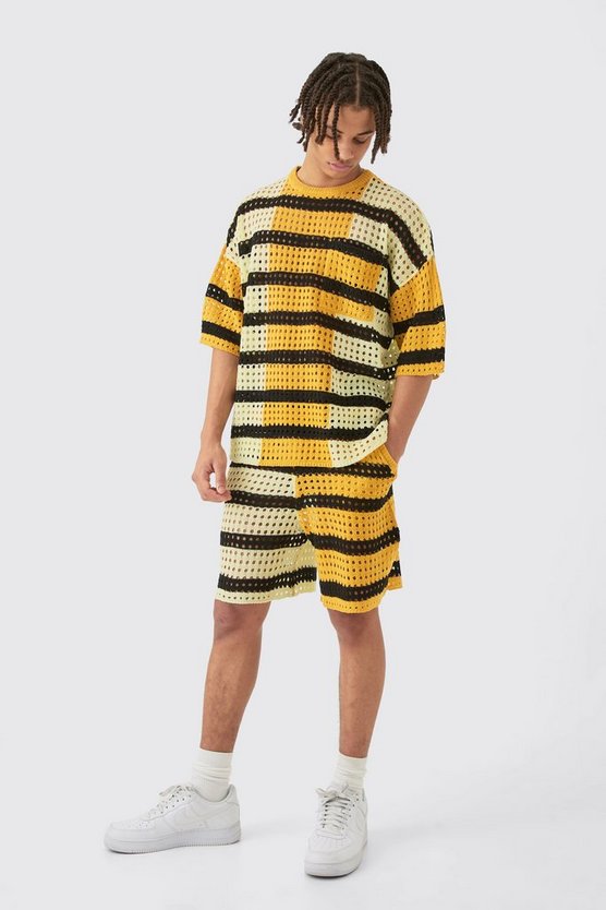 Oversize T-Shirt und Shorts mit Naht-Detail