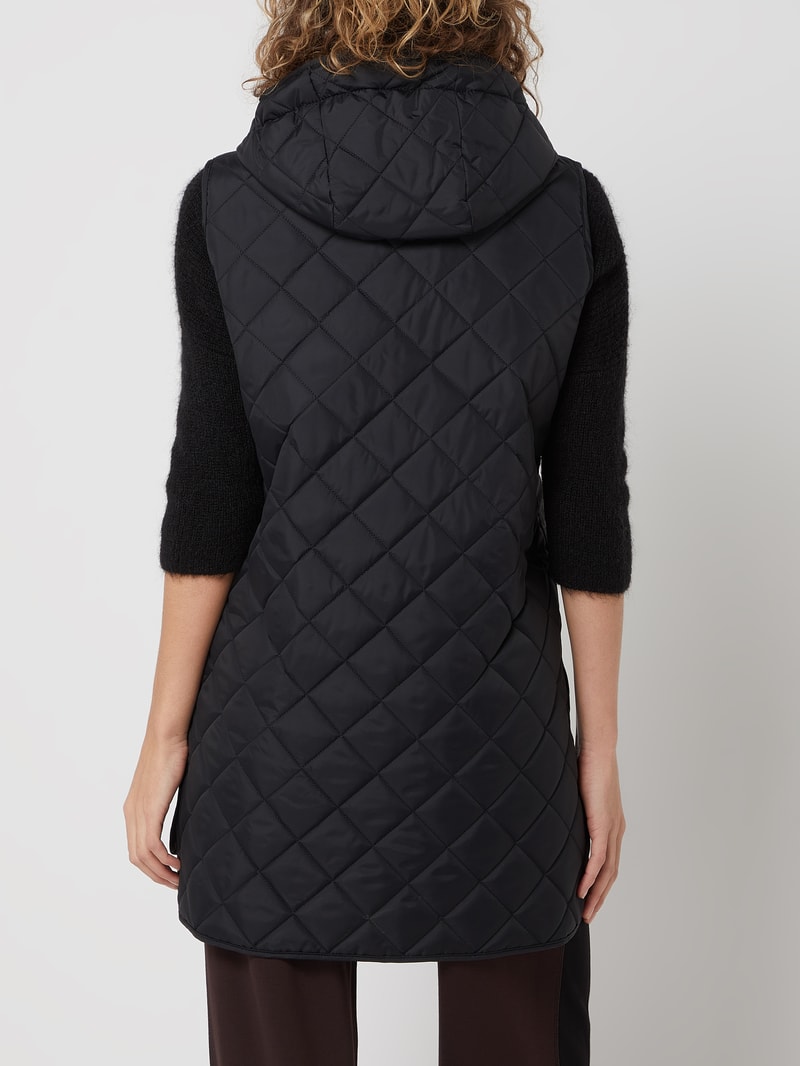 Steppjacke mit Label-Patch in schwarz