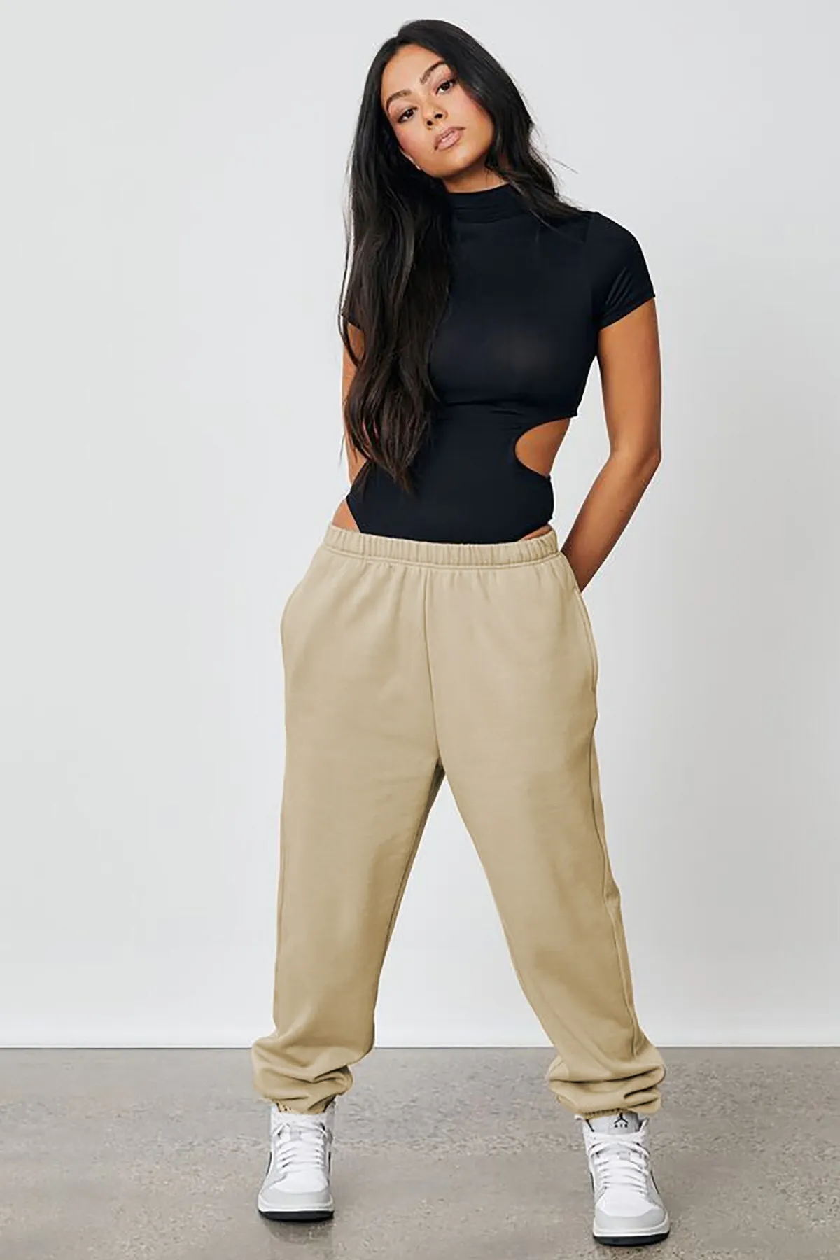 Madmext  Beigefarbene Oversize-Jogginghose für Damen mit elastischem Bund Mg1235