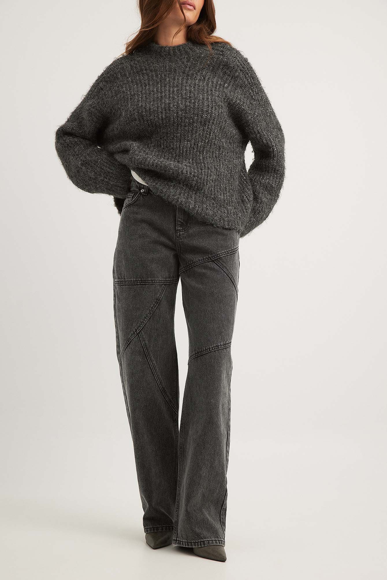 Weite Jeans mit mittlerer Taille und Nahtdetails