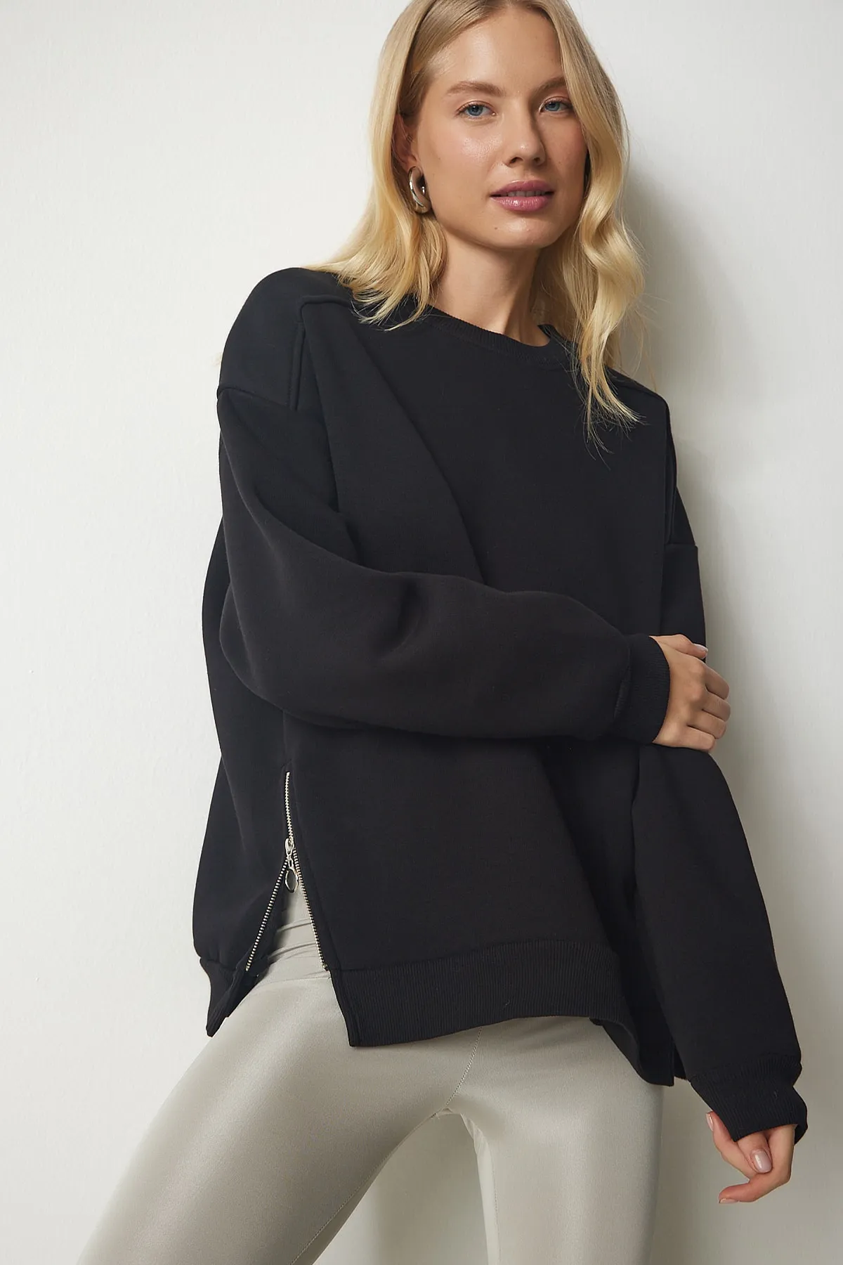 Happiness İstanbul  Sweatshirt - Schwarz - Regular Fit