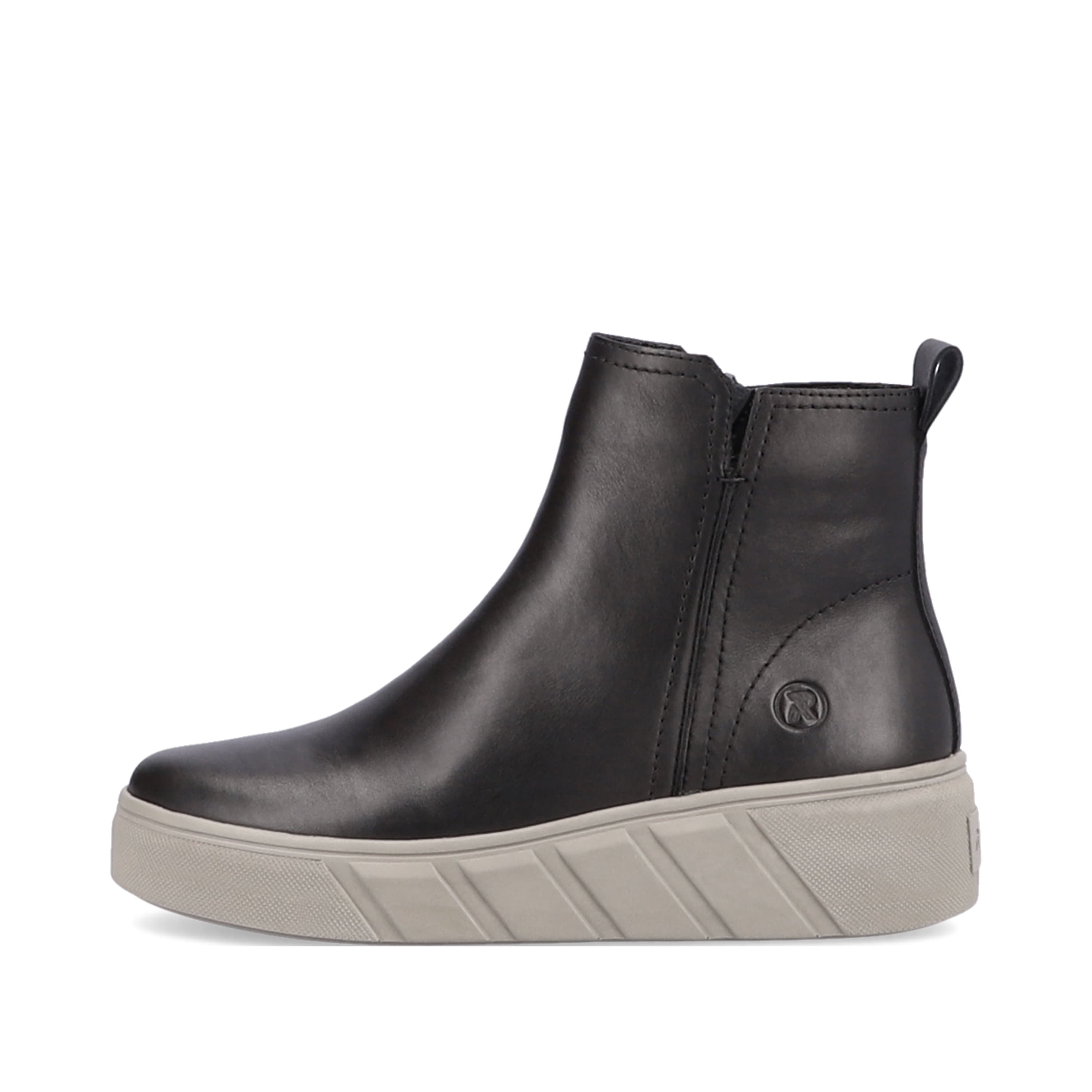 Rieker Damen Kurzstiefel deep black
