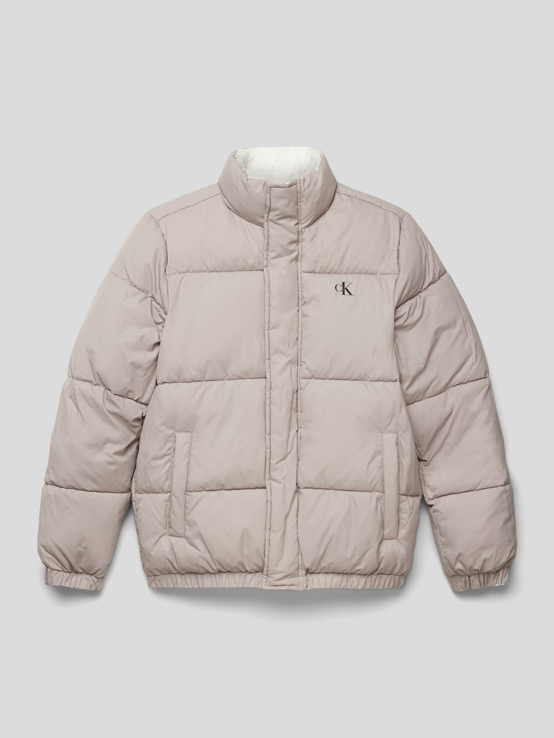 Steppjacke mit Logo-Print in ecru