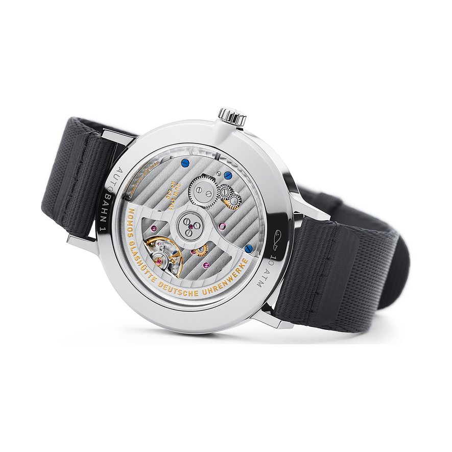 Nomos Glashütte Herrenuhr Autobahn neomatik 41 Datum sportgrau