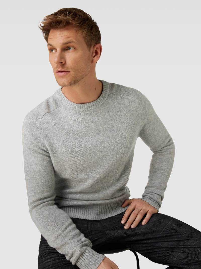 Strickpullover aus Lammwolle Modell 'TANGUY' in hellgrau meliert