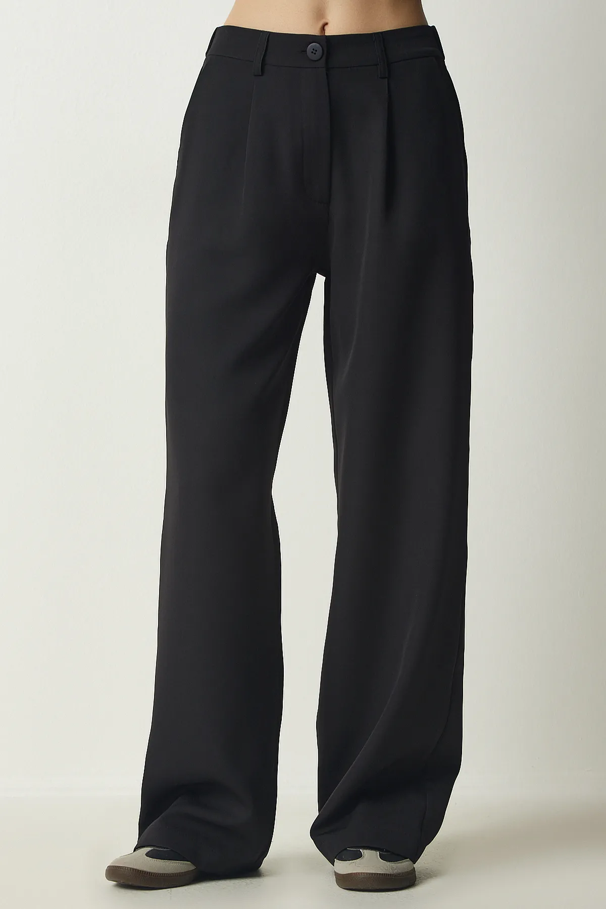 Happiness İstanbul  Schwarze plissierte Webhose für Damen UB00188