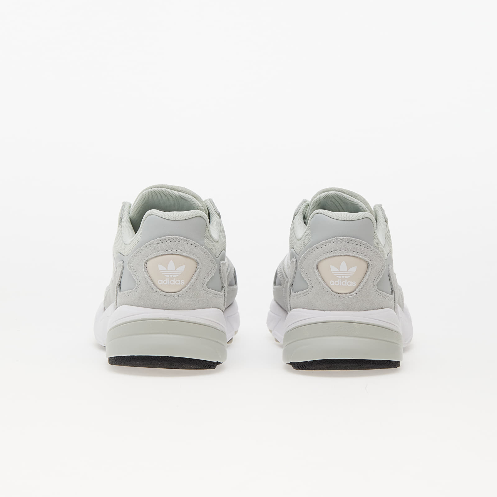 adidas Falcon IG8308 / weiss