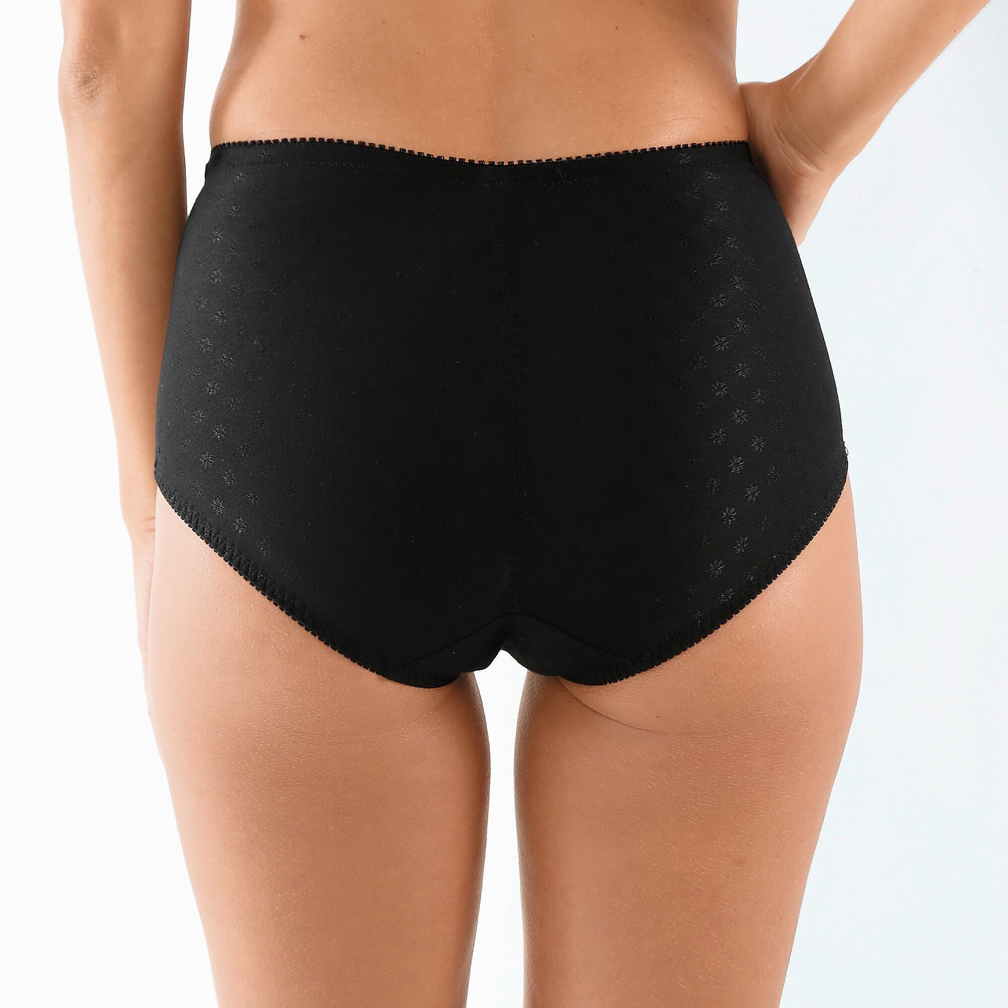 Culotte forme boxer dentelle gainante
