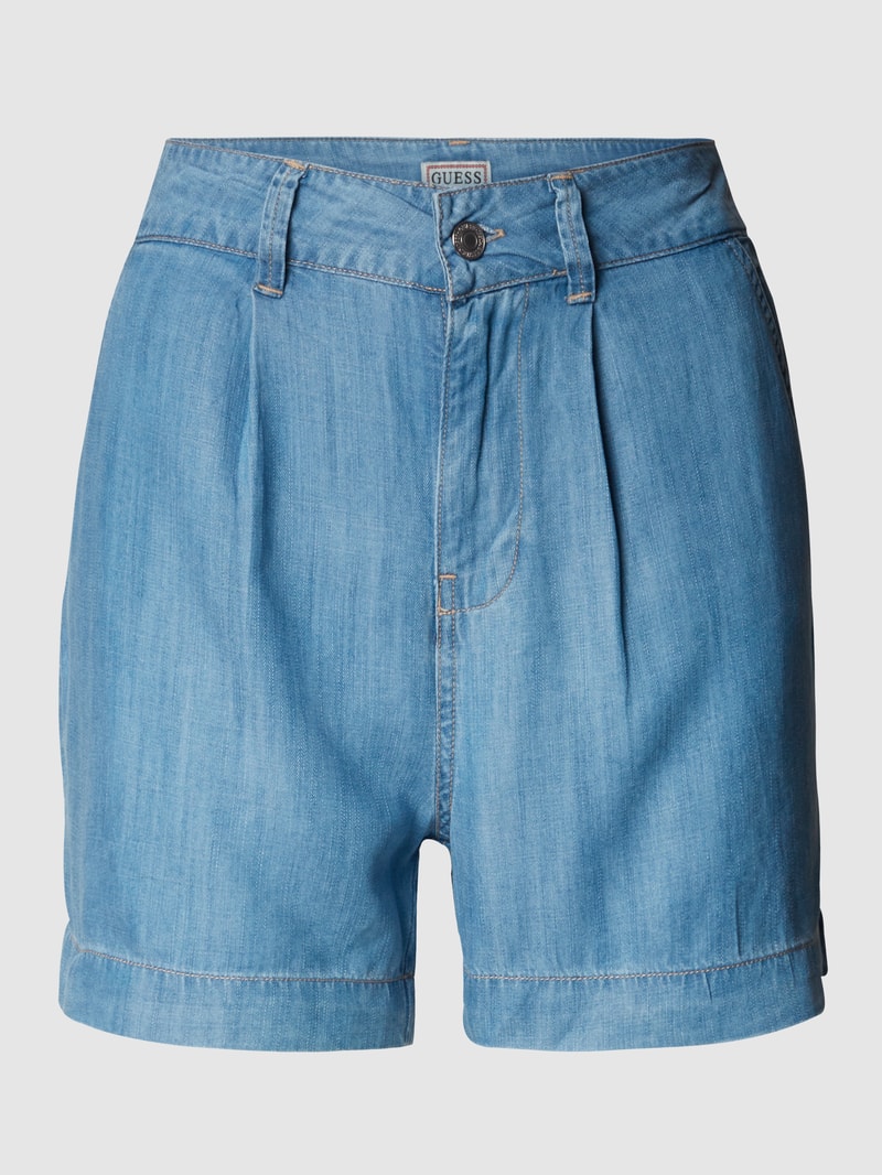 Jeansshorts mit Label-Patch in hellblau