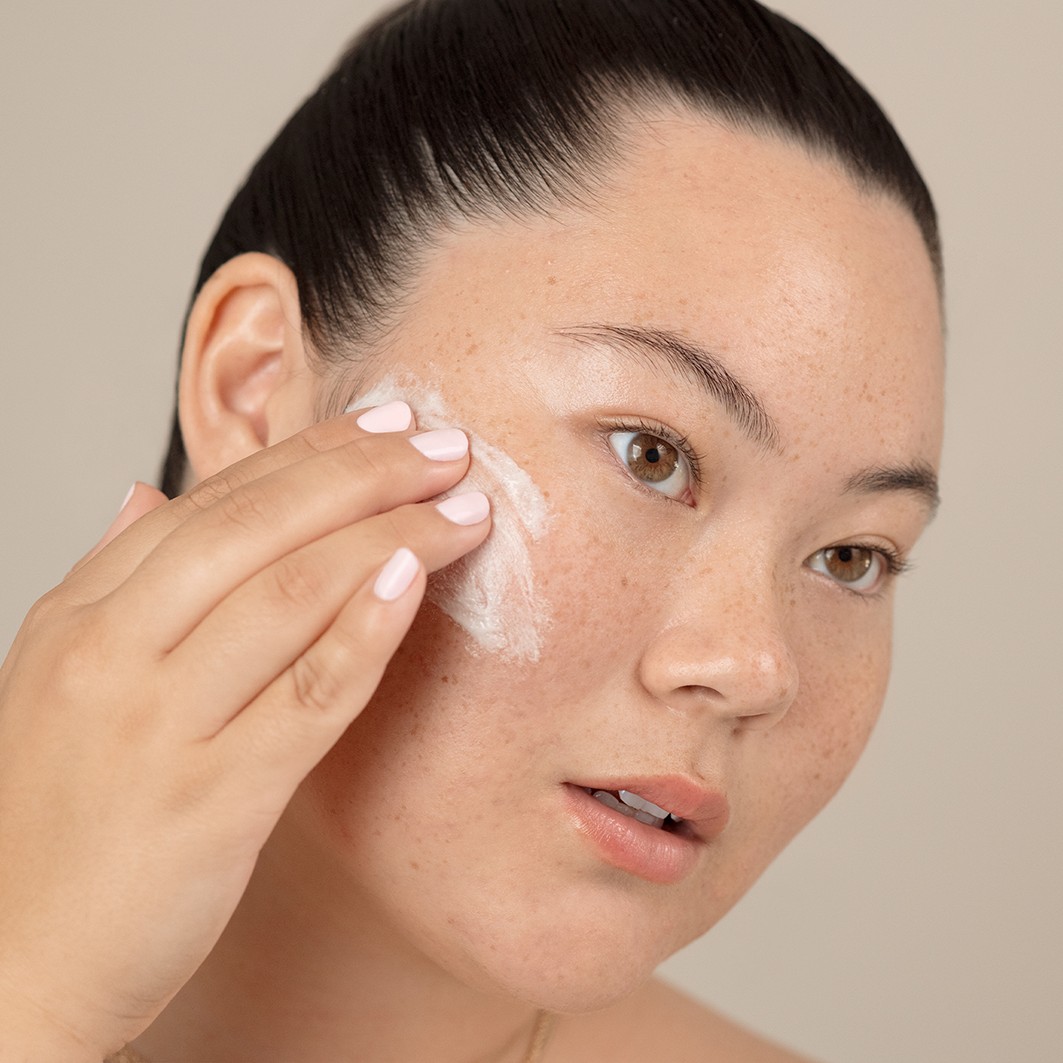 Be Luminous Exfoliator
