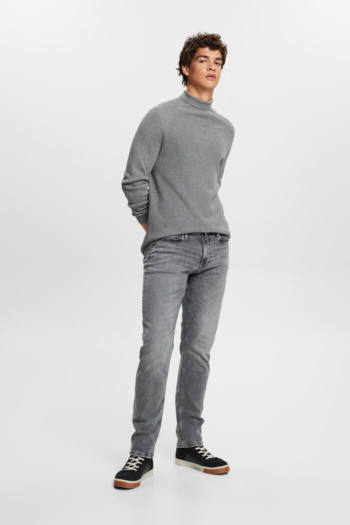 Jeans mit schmaler Passform und mittelhohem Bund
