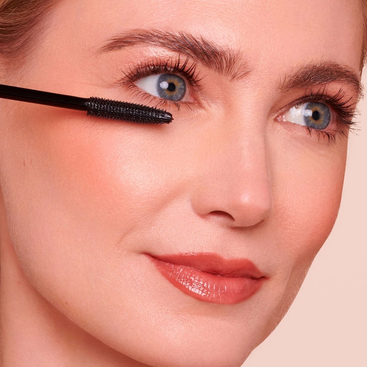 By Terry LASH-EXPERT ČETKICA S OKRETNIM UTICAJEM