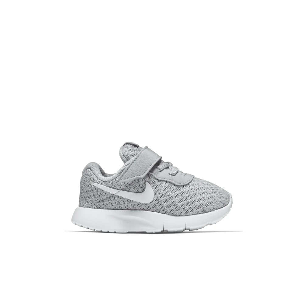 Nike Tanjun 818383012 / grau