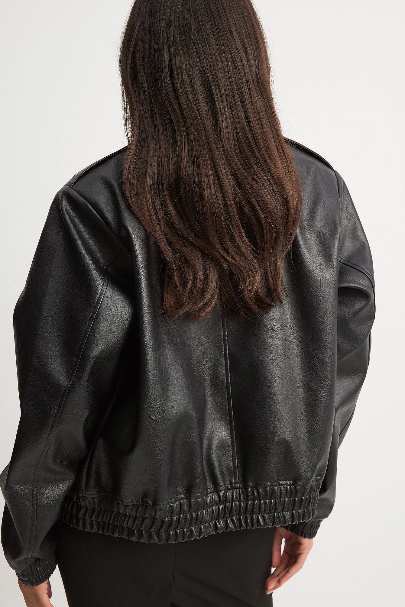 Oversized-Jacke aus PU mit Taschendetail