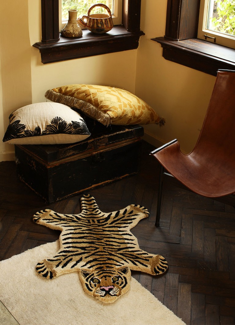 Doing Goods Drowsy Tiger Small rug 100 x 65 cm
