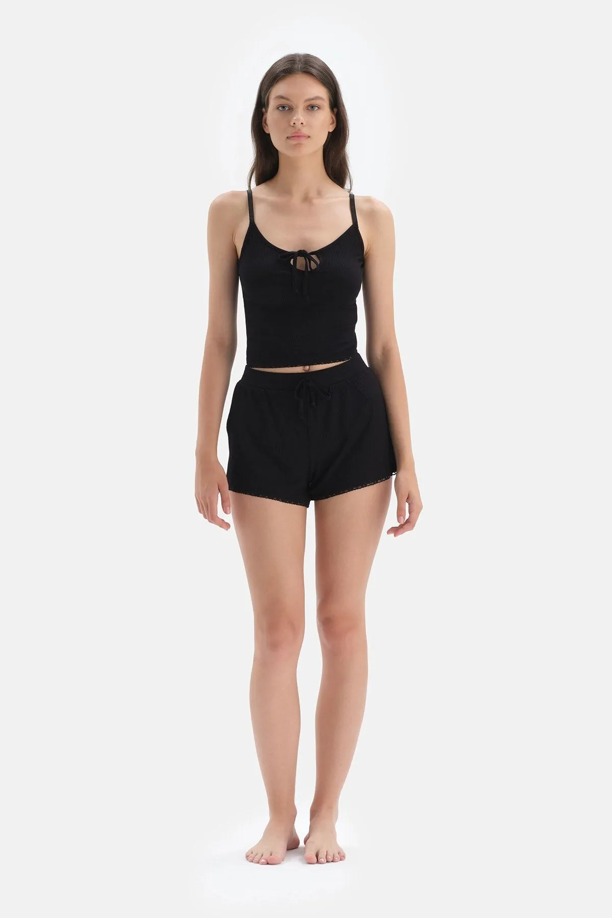 Dagi  Schwarzes Pyjama-Oberteil aus Viskose mit Trägern