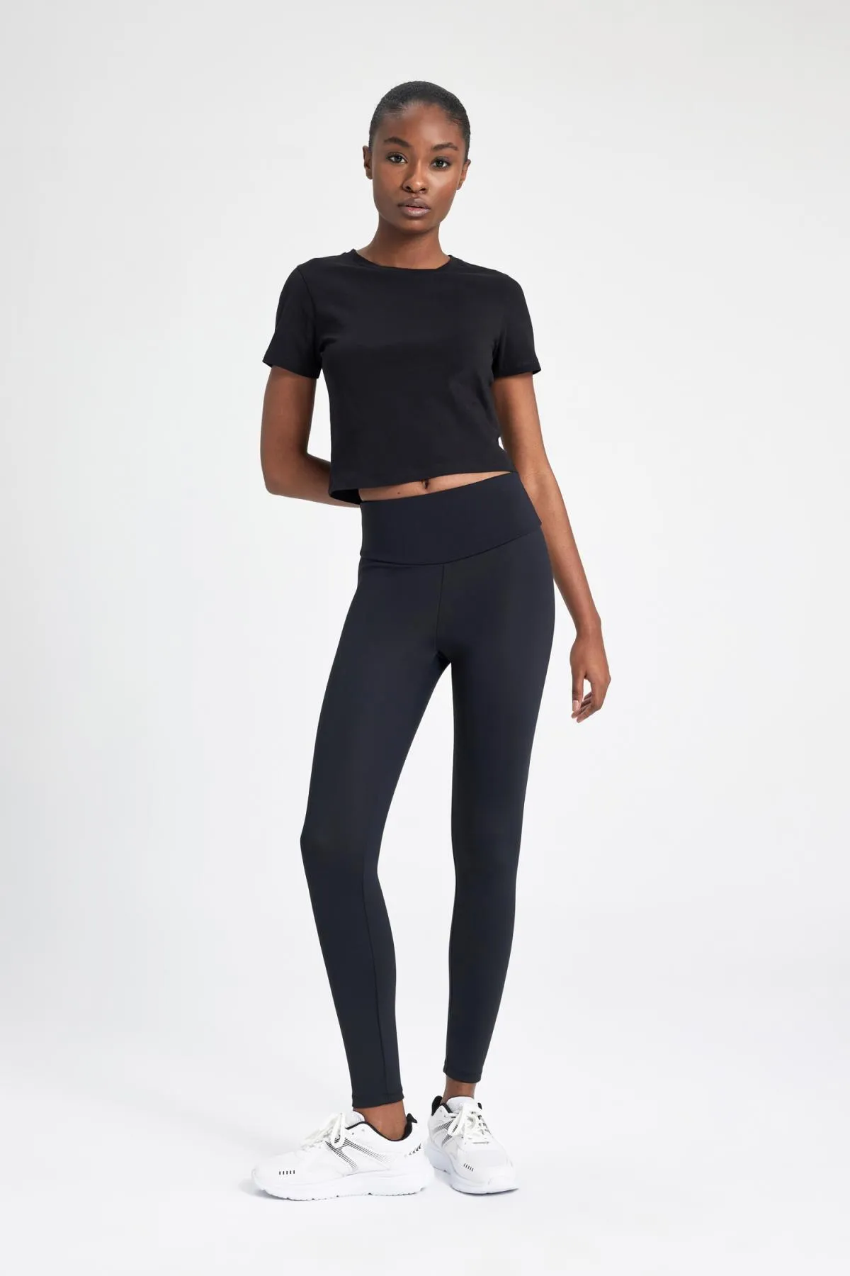 DeFacto  Fit Taillenformende Athleten-Leggings B4046ax23au