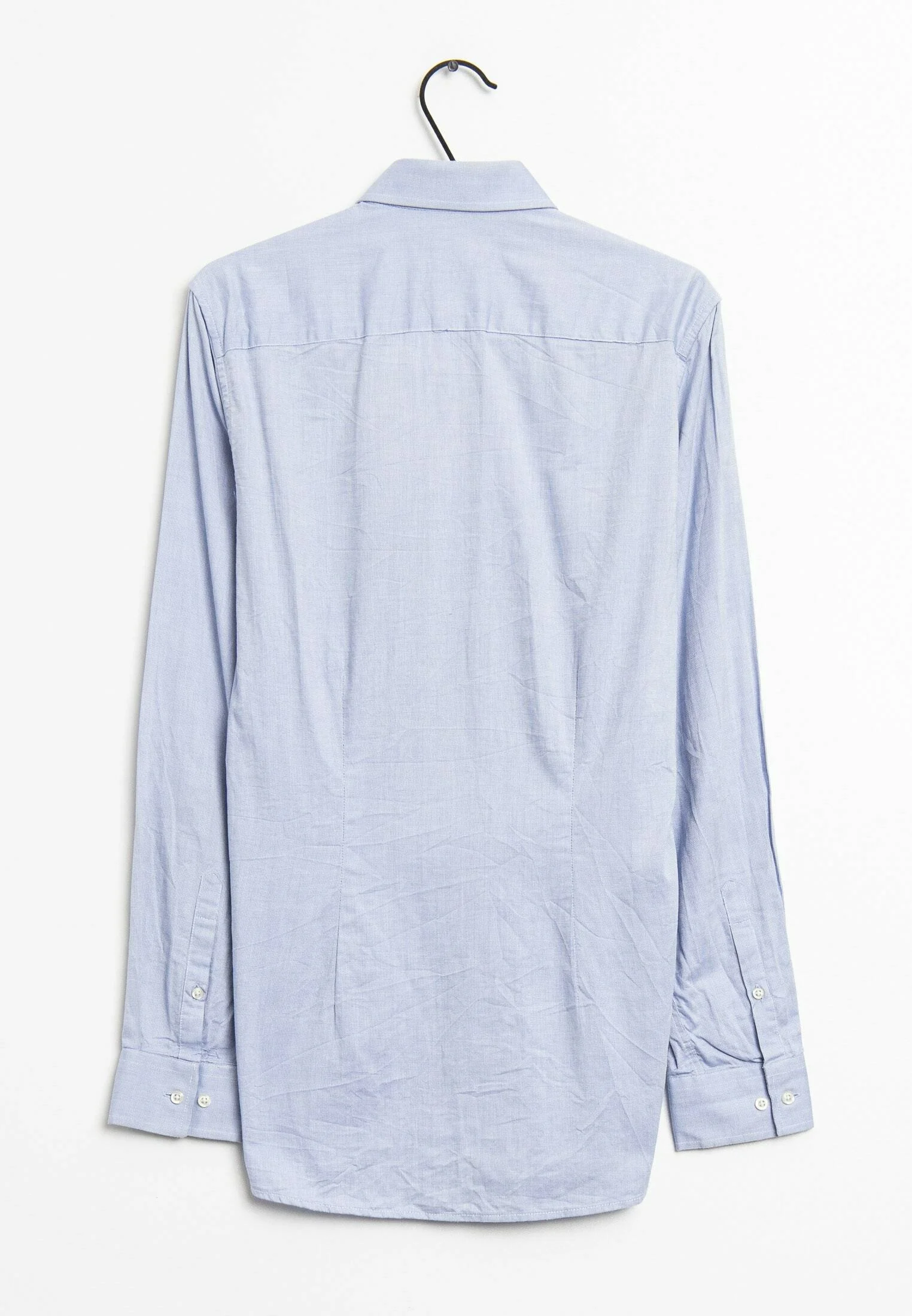 Próxima camisa elegante
