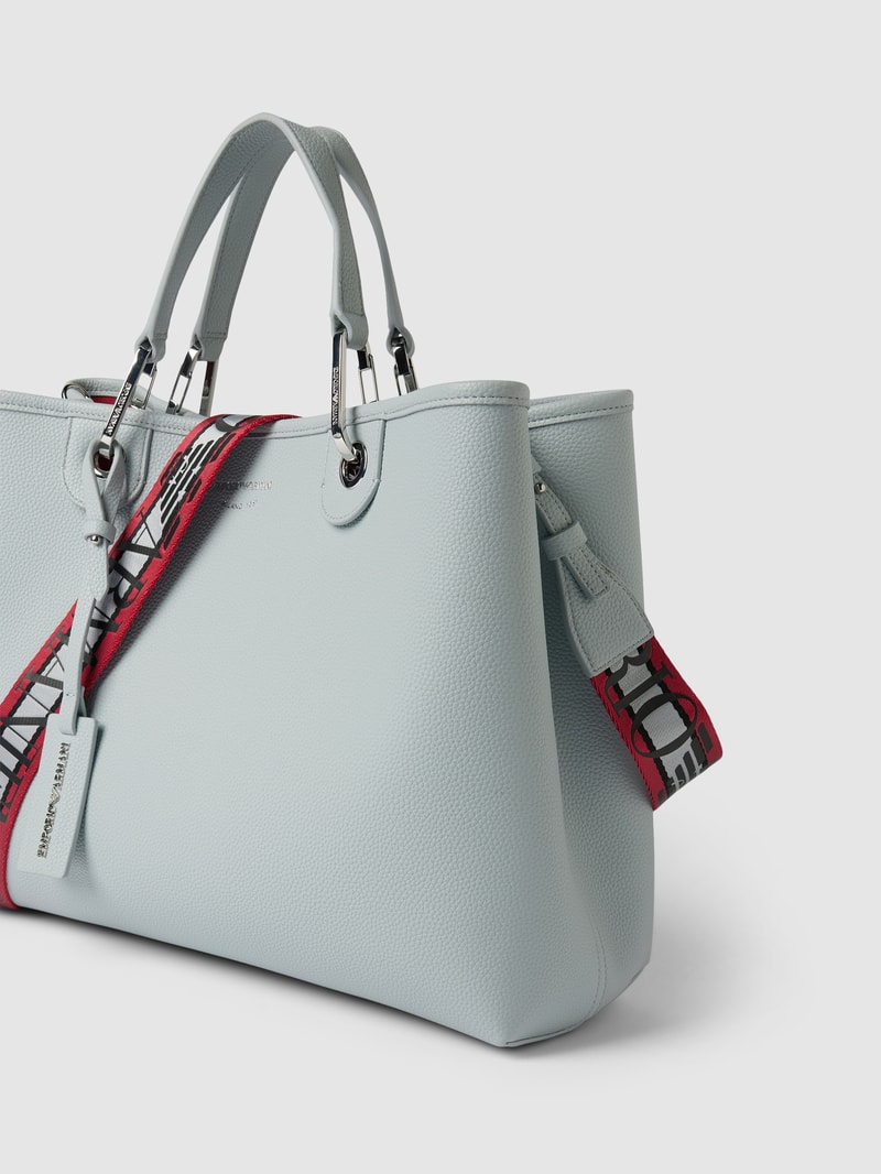 Shopper mit Label-Detail in hellgrau