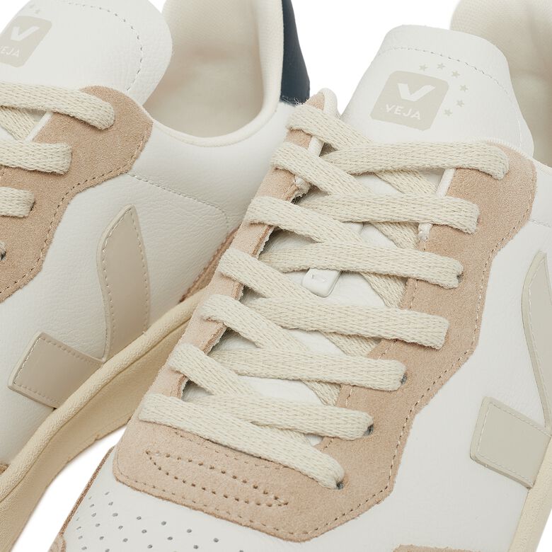 Veja Aegean Project V-90 extra-white pierre nautico